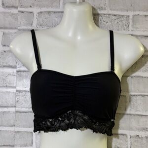 La Vie En Rose Chic Black Lace Trim Bralette, size small